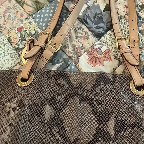 Michael Kors reptile leather  - Picture 8 of 11